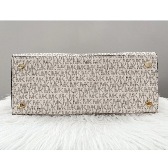 MICHAEL KORS Hamilton Medium Vanilla Monogram Signature Crossbody NS Tote $558 - Picture 9 of 13